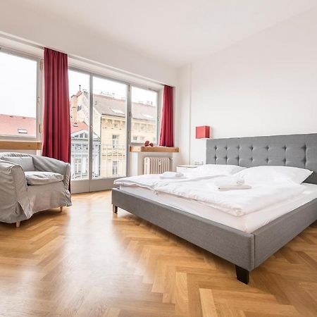 Merkur Apartments Praag Buitenkant foto