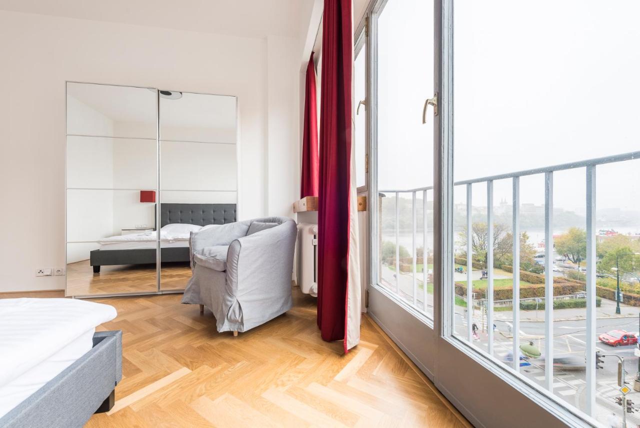 Merkur Apartments Praag Buitenkant foto
