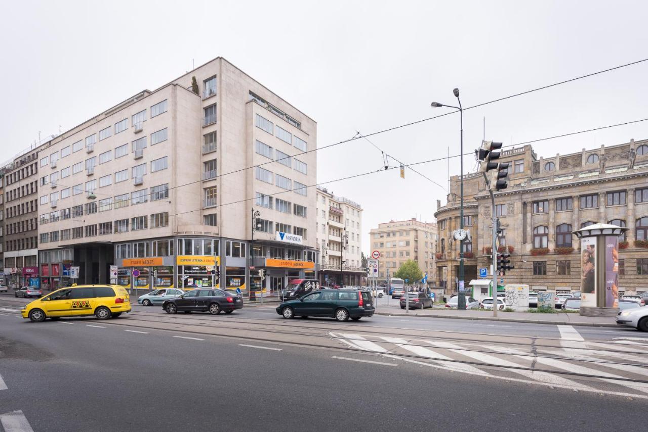 Merkur Apartments Praag Buitenkant foto